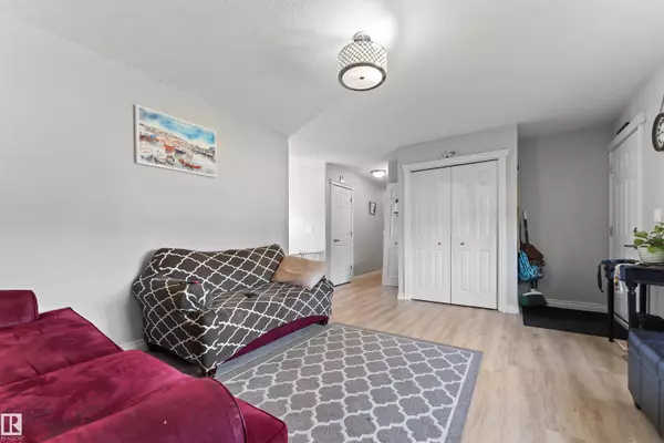 Wabamun, AB T0E 2K0,5017 55 AV