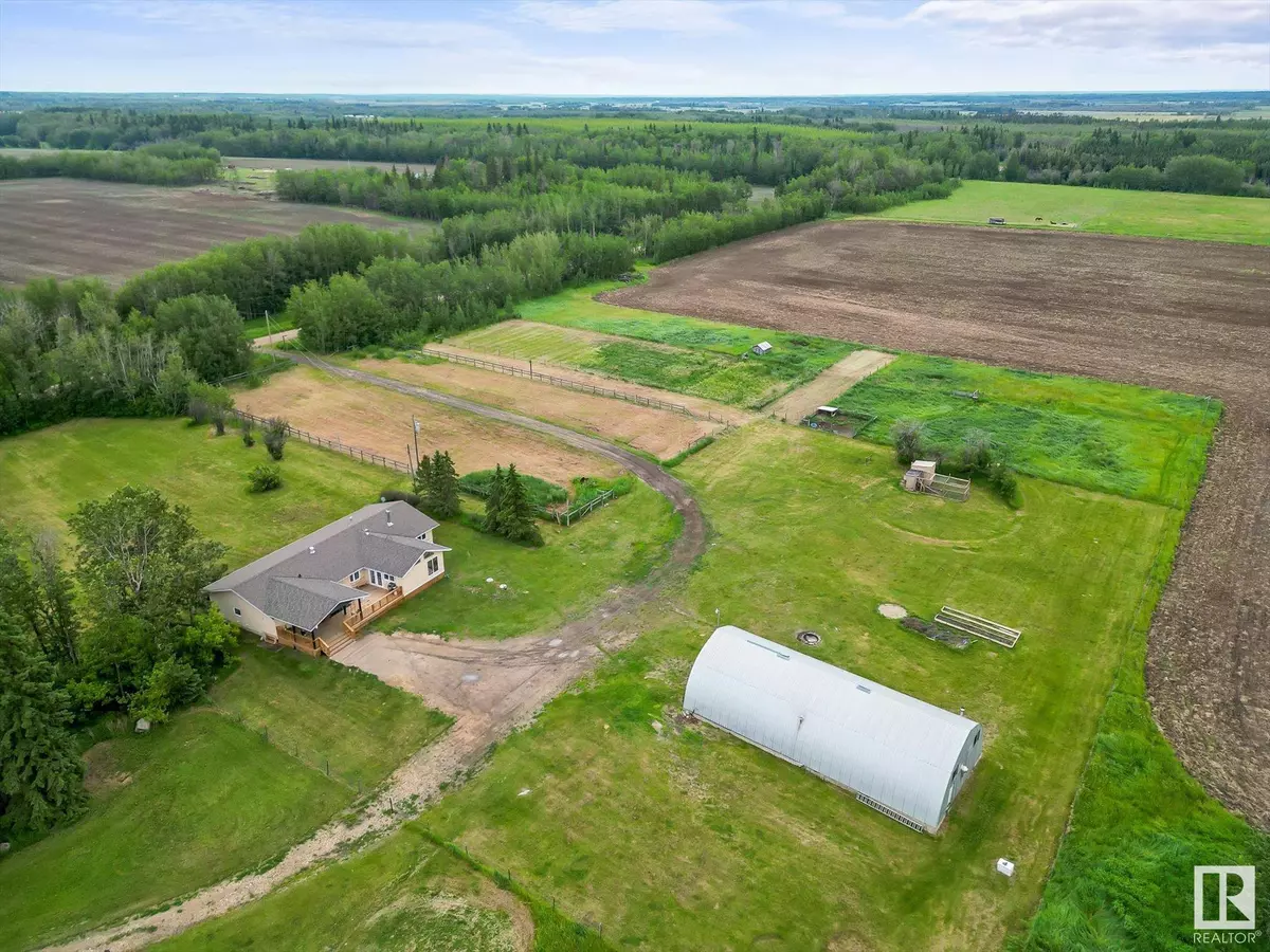 Rural Lac Ste. Anne County, AB T0E 1A0,56212 RGE RD 31