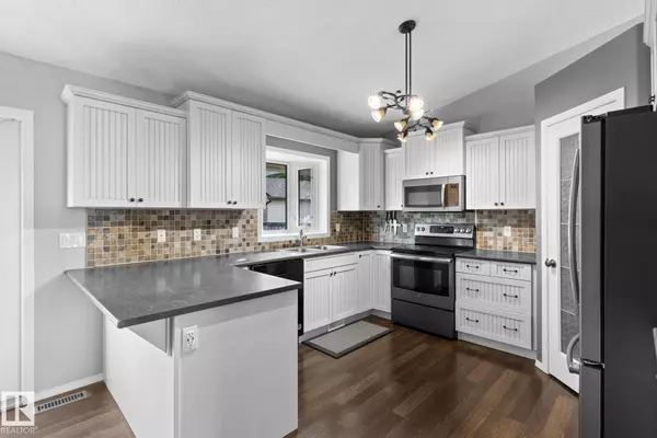 New Sarepta, AB T0B 3M0,5140 MEADOW DR