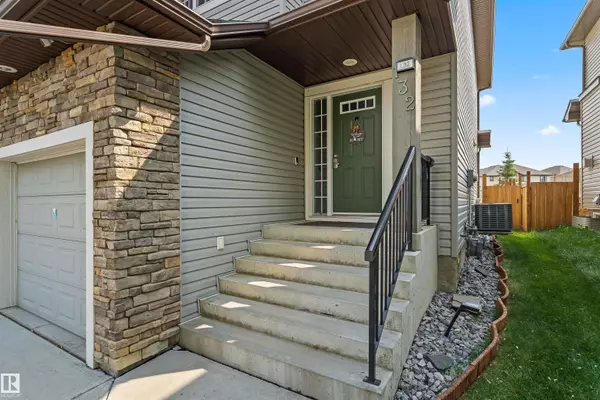 Spruce Grove, AB T7X 0K3,132 MCLAUGHLIN DR