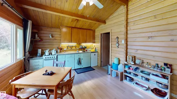 Rural Yellowhead, AB T0E 0T0,Address not disclosed