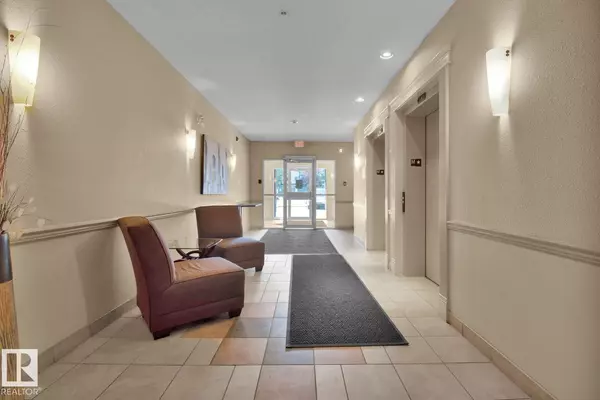 Edmonton, AB T5T 3X4,#211 2035 GRANTHAM CO NW