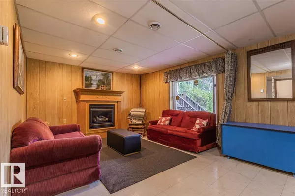 Rural Wetaskiwin County, AB T0C 2V0,20043 HWY 13