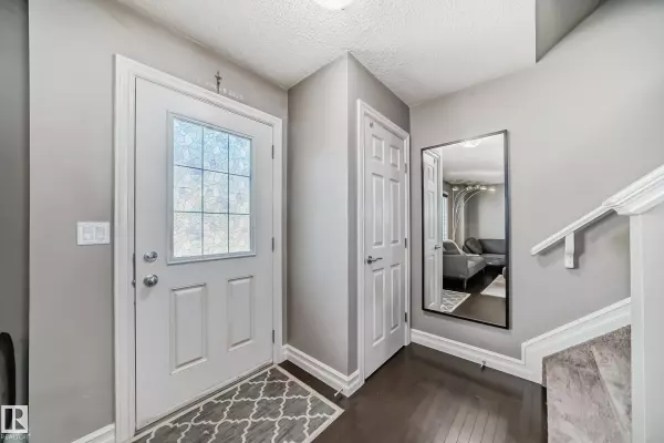 Edmonton, AB T5Y 0T3,#35 3625 144 AV NW