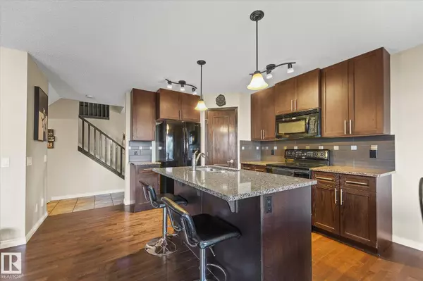 Spruce Grove, AB T7X 0H9,24 ASHTON GA