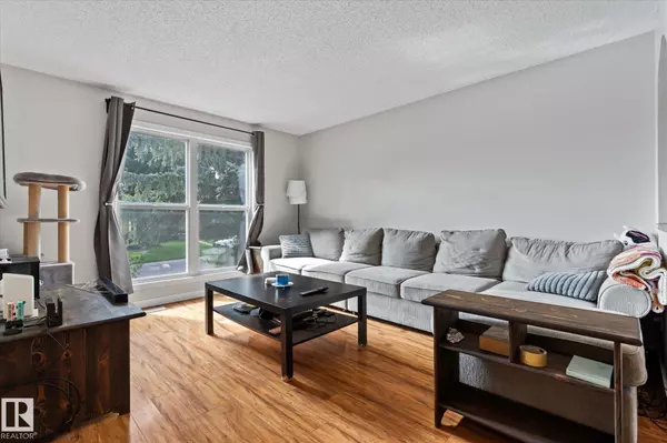 Spruce Grove, AB T7X 1Y9,200 GREENWOOD DR