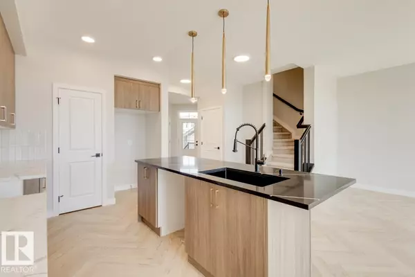 St. Albert, AB T8T 2C5,59 Chambery CR