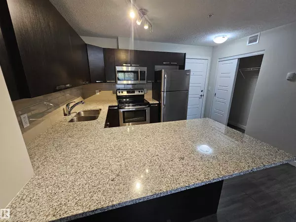 Edmonton, AB T5X 0G1,#122 14808 125 ST NW