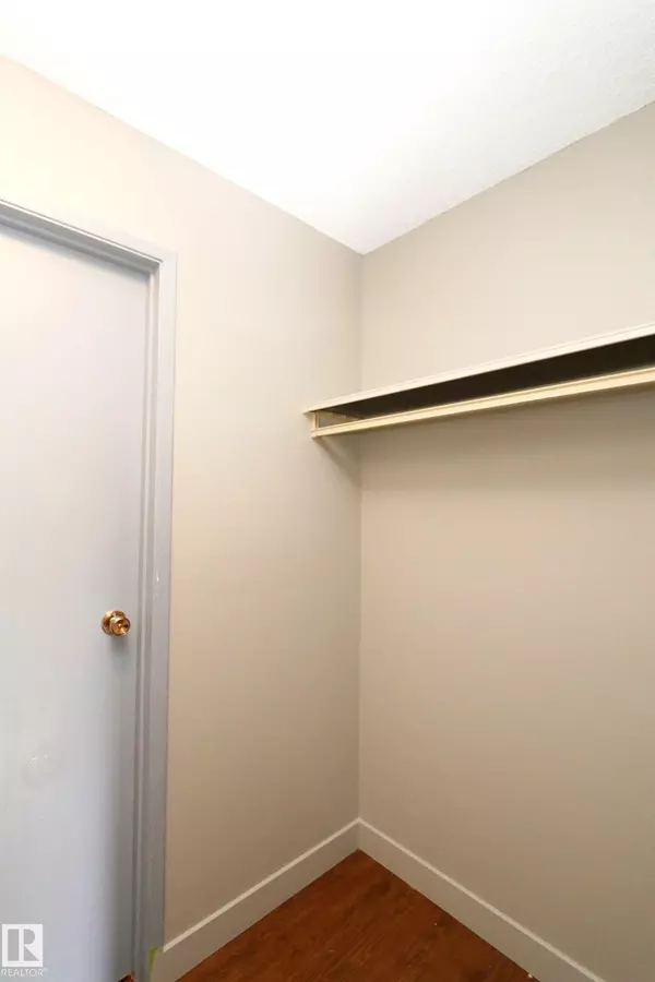 Edmonton, AB T5Y 2H5,#316 600 KIRKNESS RD NW