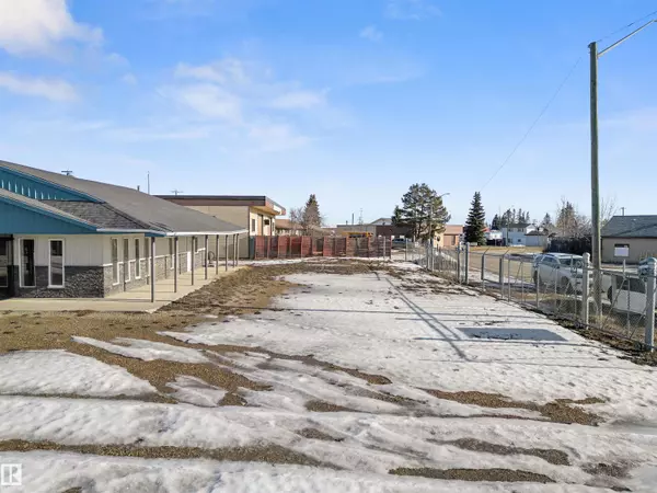 Drayton Valley, AB T7A 1A0,5424 53 Ave (Lot 8)