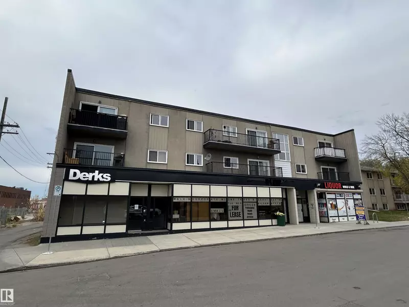10116 10124 151 ST NW, Edmonton, AB T5P 1T4