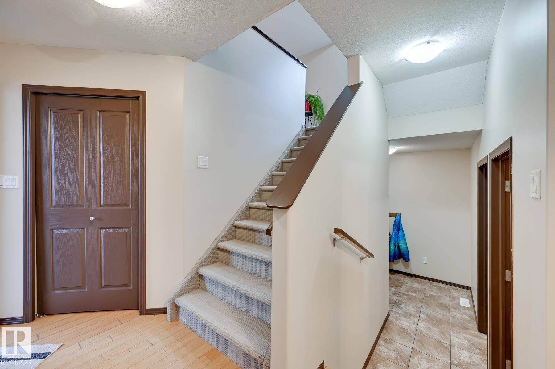 Spruce Grove, AB T7X 0A7,102 GREYSTONE CR