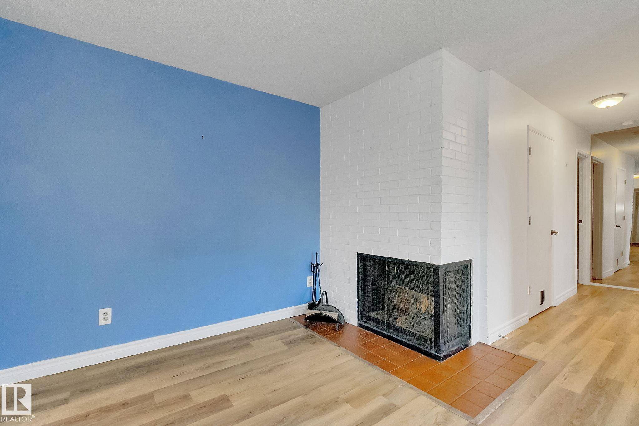 Edmonton, AB T5H 3M5,#5 10836 116 ST NW