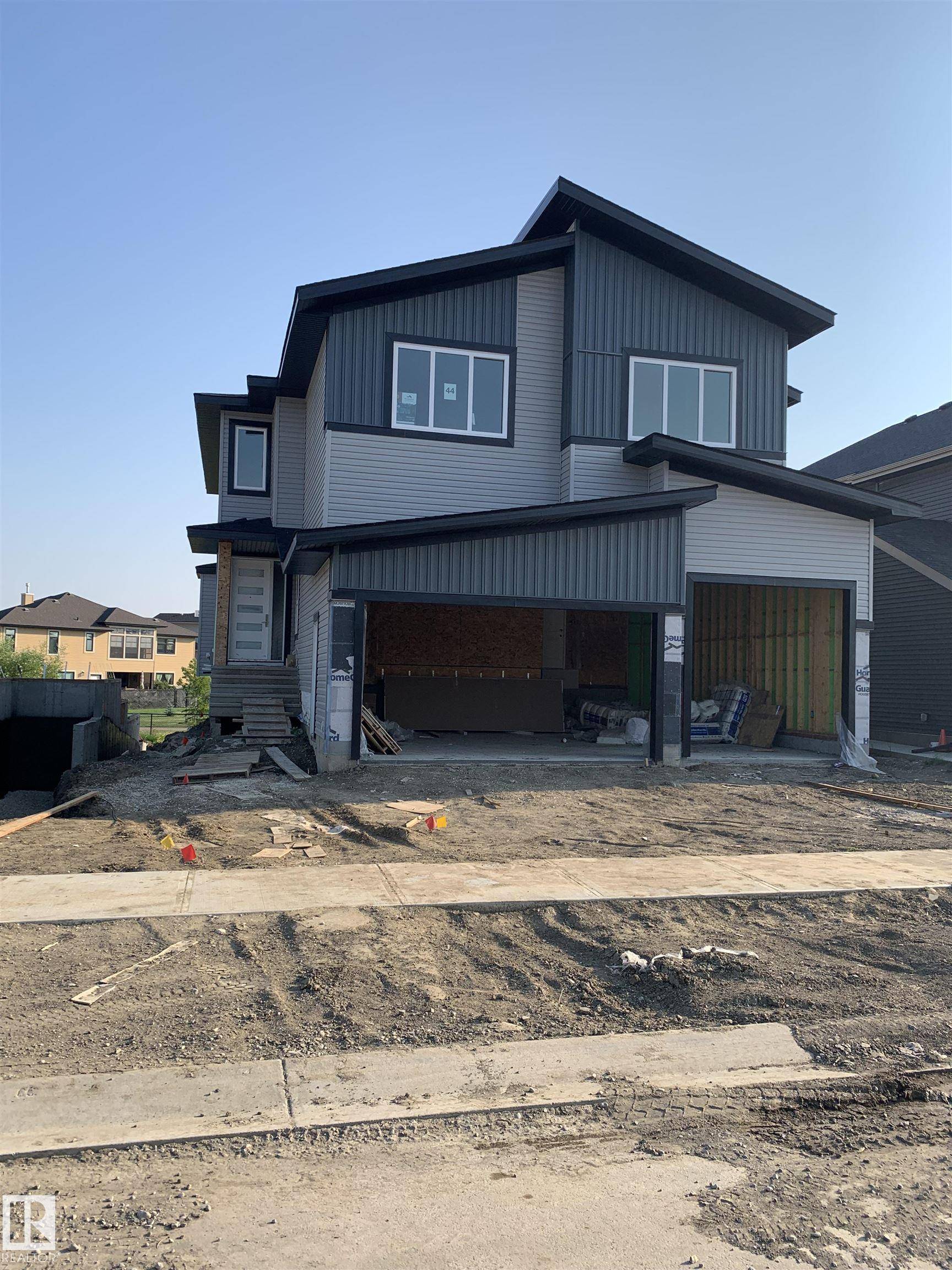 44 Deer Meadow CR, Fort Saskatchewan, AB T8L 1Z4