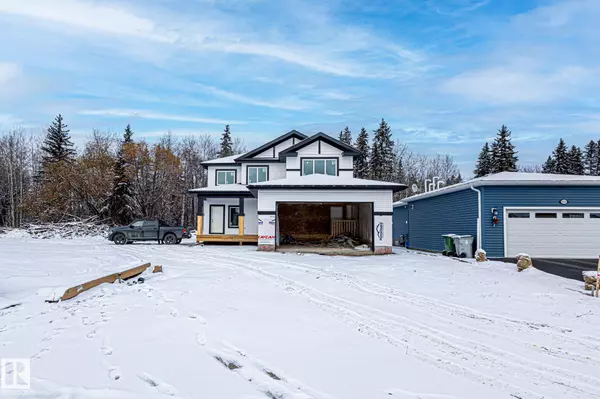 Wabamun, AB T0E 2K0,#30 5508 52A ave