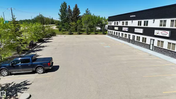 Drayton Valley, AB T7A 0C1,#B20 6426 50 AV