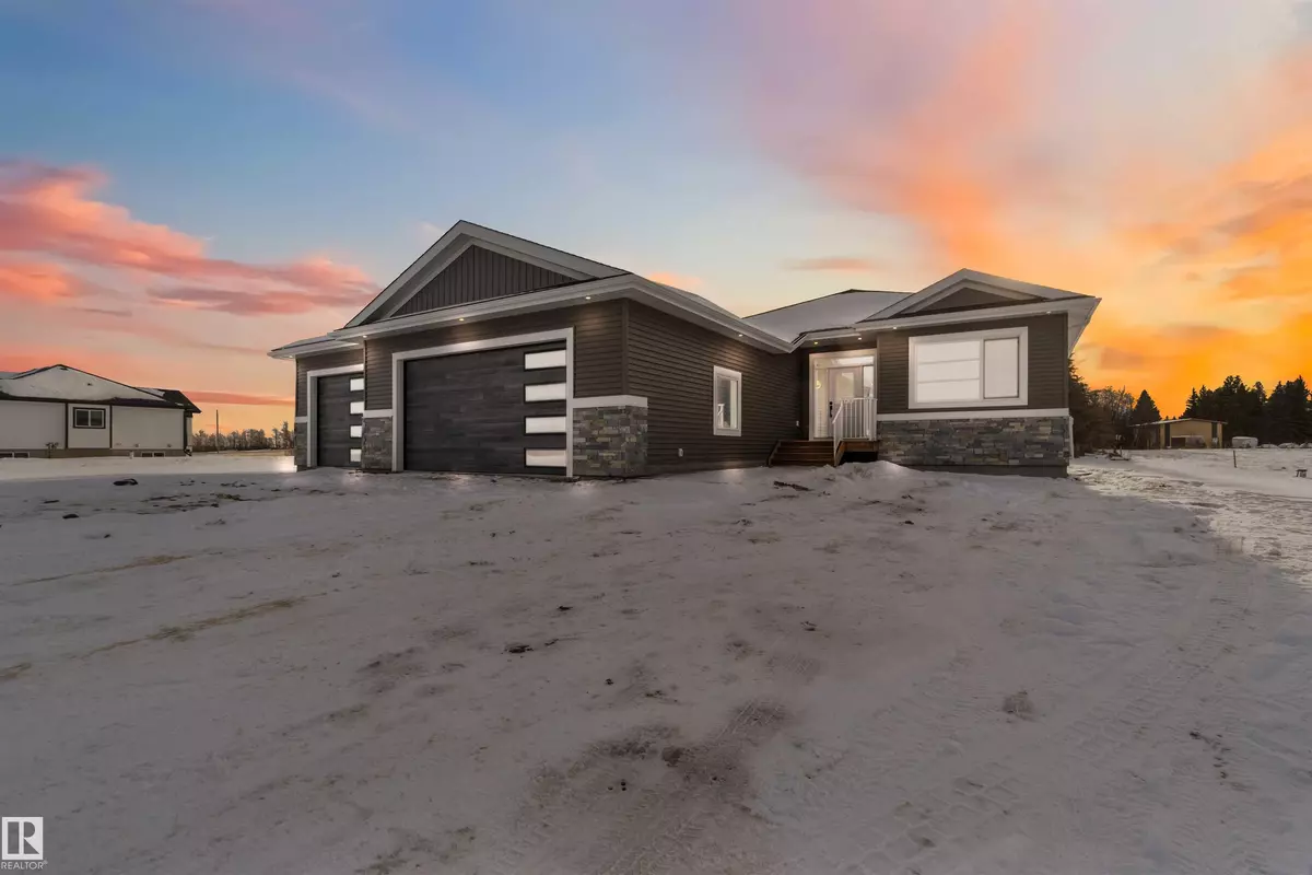 Rural Parkland County, AB T7X 3S4,#2 54104 RGE ROAD 274