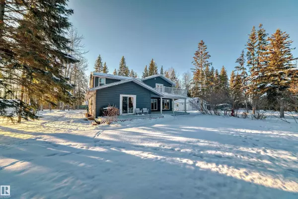 Rural Lac Ste. Anne County, AB T0E 1V0,715 Blue Heron DR NW