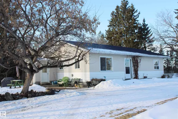 Rural Lac Ste. Anne County, AB T0E 1A0,3115 MUSEUM RD