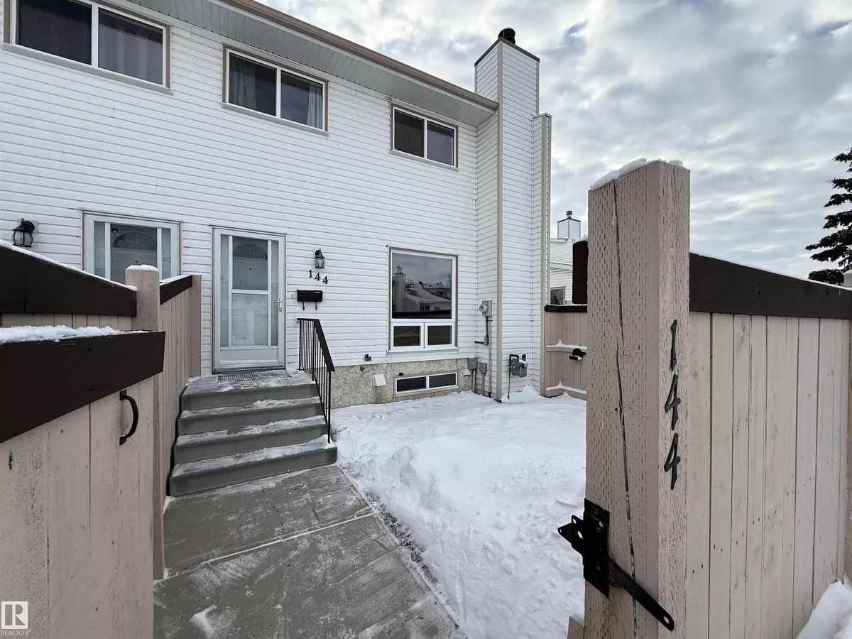 Edmonton, AB T5T 1Y6,144 MARLBOROUGH PL NW