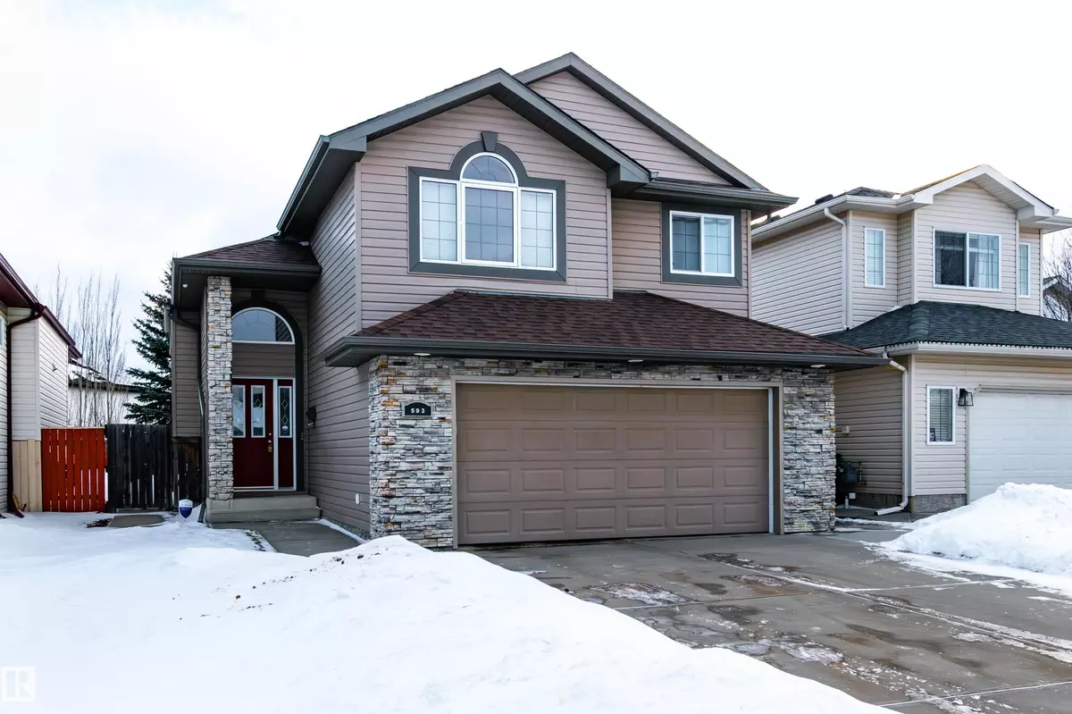 Sherwood Park, AB T8A 0P6,593 FOXBORO LO