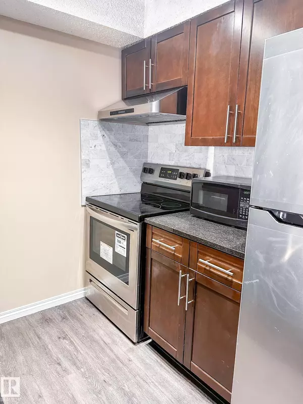 Edmonton, AB T6W 2A2,#215 11808 22 Ave SW SW