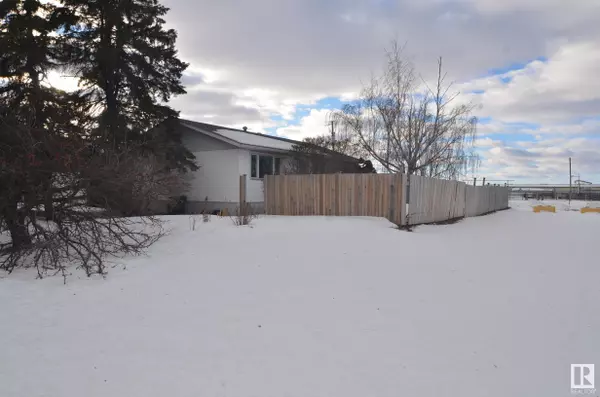 5708 46 Street, Barrhead, AB T7N 1K5