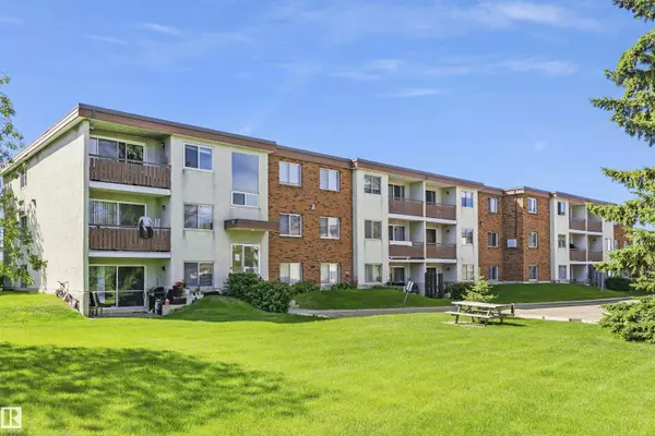 Edmonton, AB T6H 1V6,3811 107 ST NW