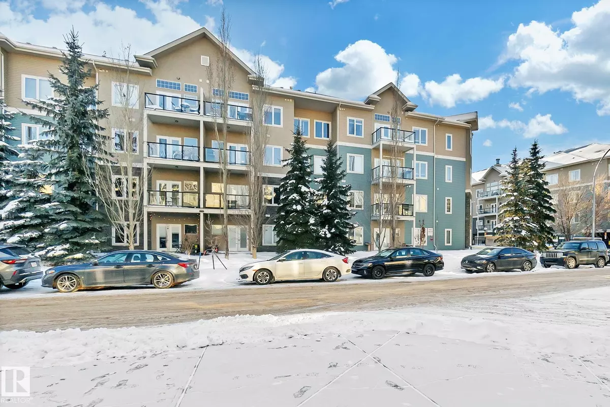 Edmonton, AB T6E 0B9,#303 10121 80 AV NW