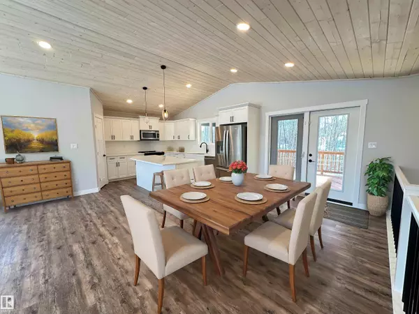 Rural Lac Ste. Anne County, AB T0E 0A0,5619 49 ST