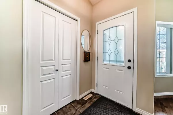 Stony Plain, AB T7Z 2Y7,25 BRIARWOOD VG