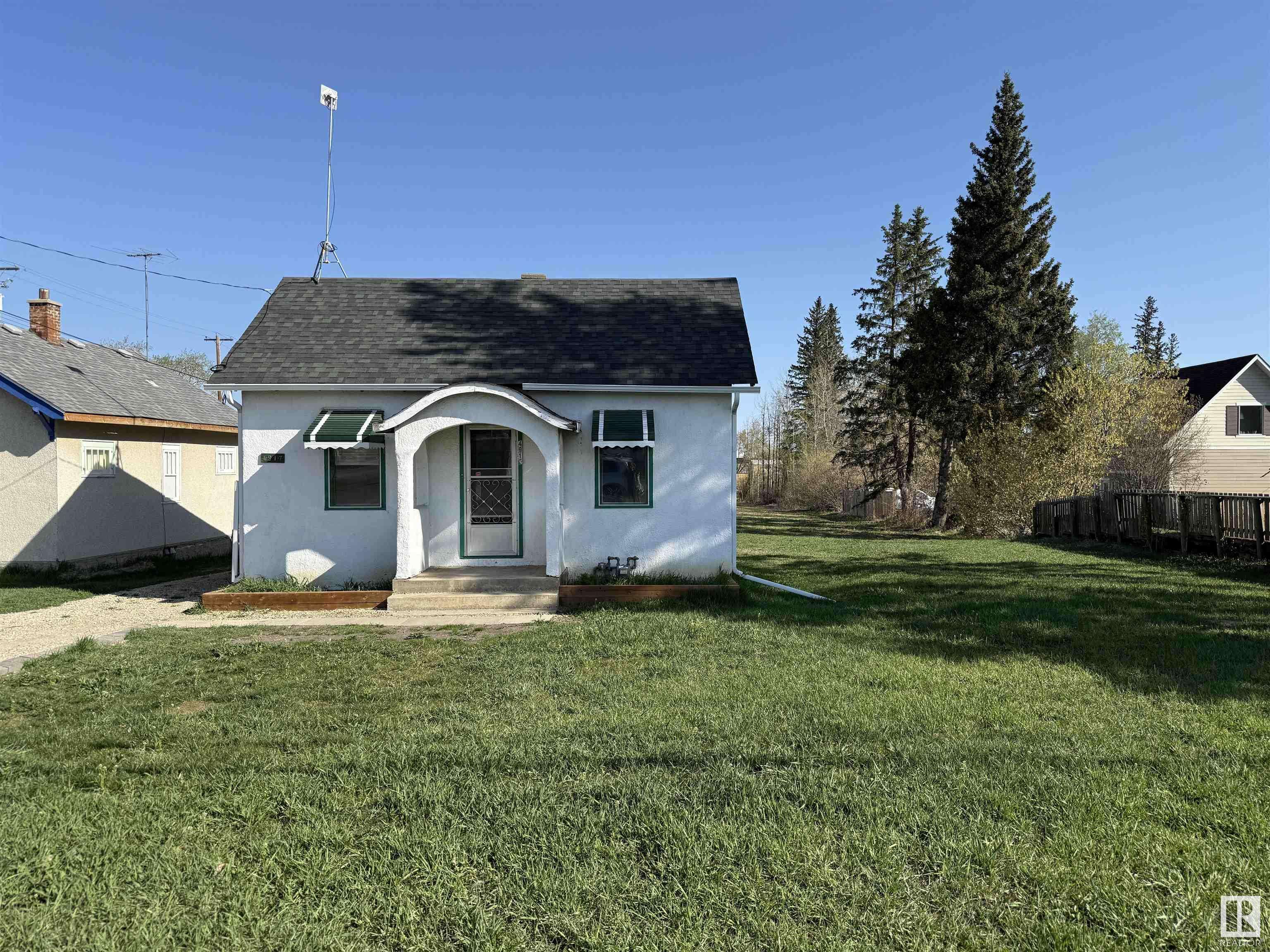 Stony Plain, AB T7Z 1L7,4917 47 AV