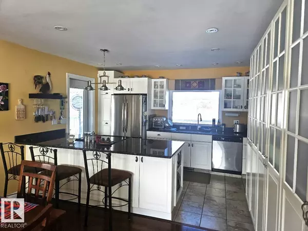 Ranfurly, AB T0B 3T0,5104 51 AV