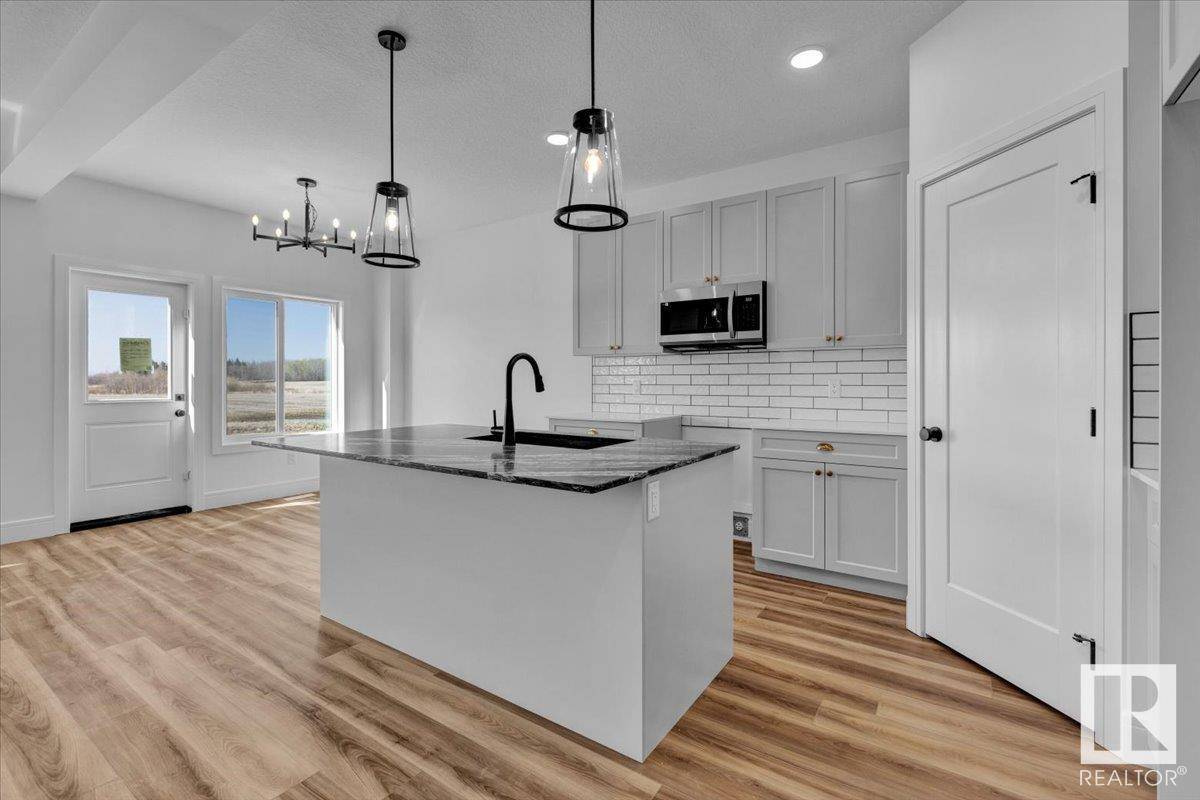 167 Caledon CR, Spruce Grove, AB T7X 0Y8