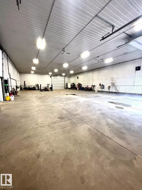 Rural Sturgeon County, AB T0G 1L0,58128 RR 251