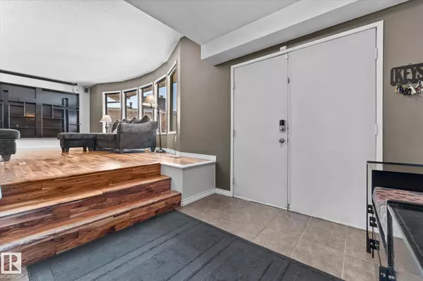 Edmonton, AB T5T 0P1,8427 177 ST NW