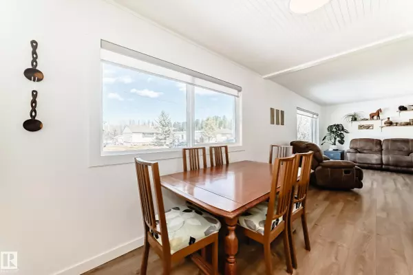 Cynthia, AB T0E 0K0,4925 55 AV