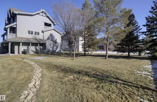 Edmonton, AB T6W 1X4,#117 12050 17 AV SW