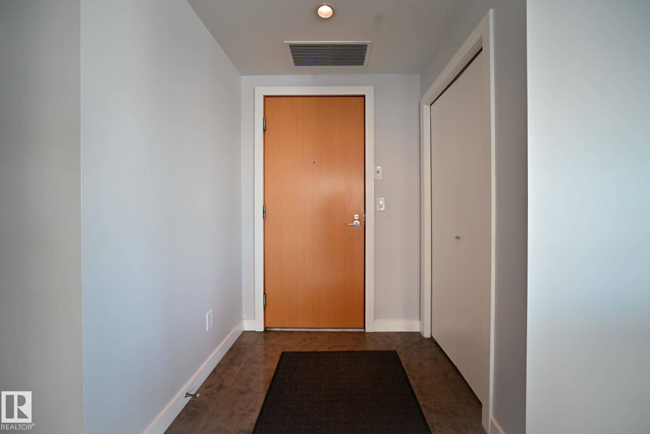 Edmonton, AB T6J 3S9,#206 2504 109 ST NW