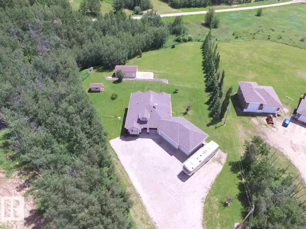 Rural Lac Ste. Anne County, AB T0E 1V0,#209 55109 HWY 777