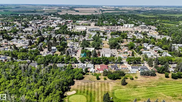 Fort Saskatchewan, AB T8L 2K9,19 LOWE AV