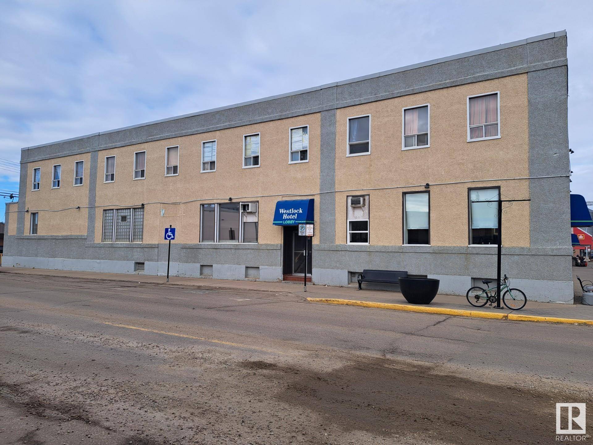 Westlock, AB T7P 2J8,10608 100 AV