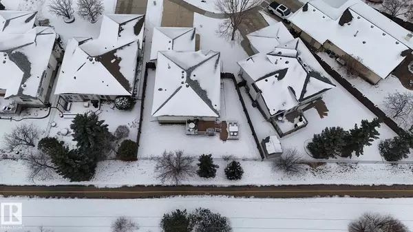 Sherwood Park, AB T8H 1Y3,31 CHANCERY WY