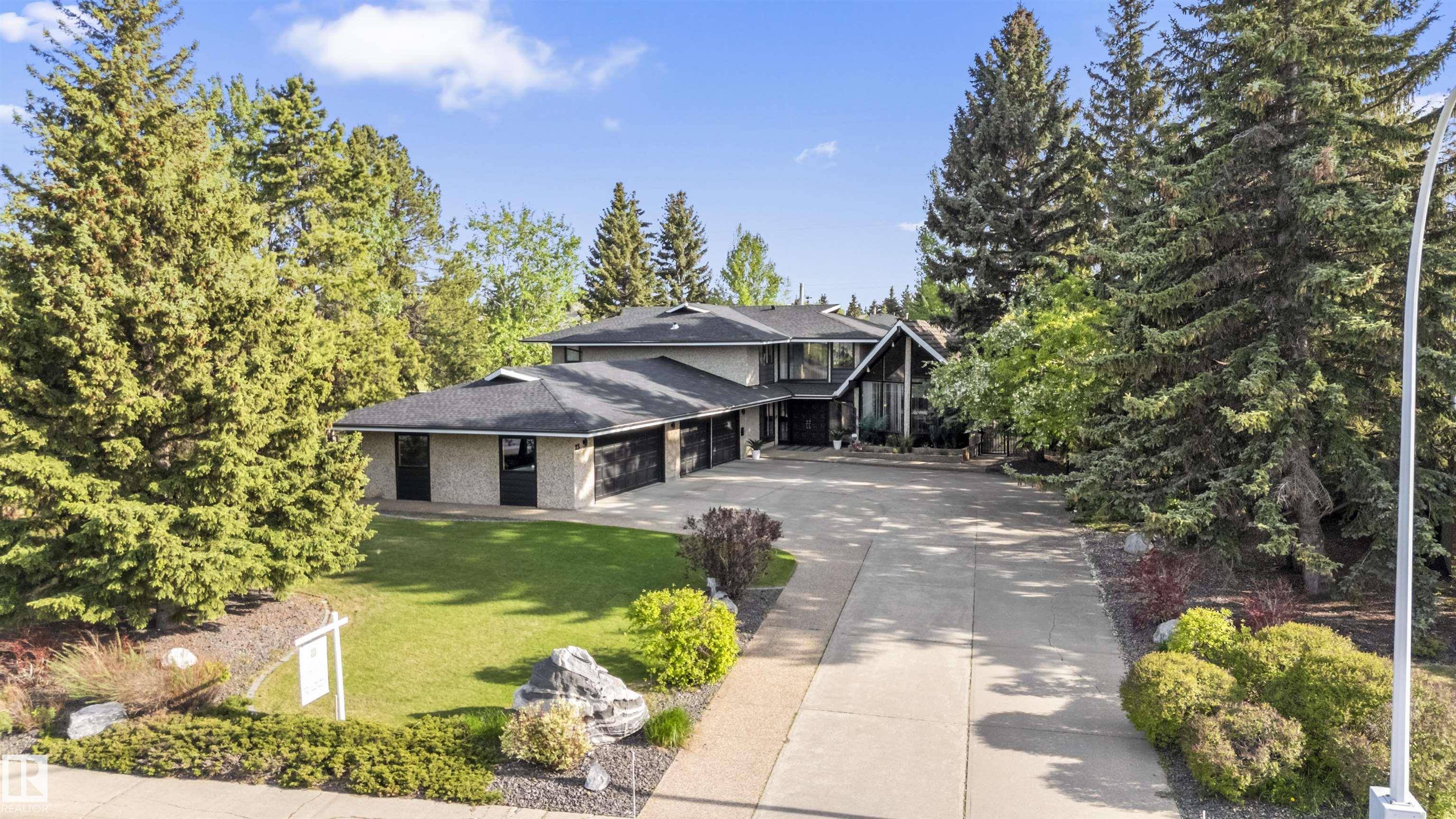 Edmonton, AB T6J 2C8,23 WESTBROOK DR NW