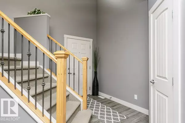 Edmonton, AB T6W 1V4,442 MACEWAN RD SW
