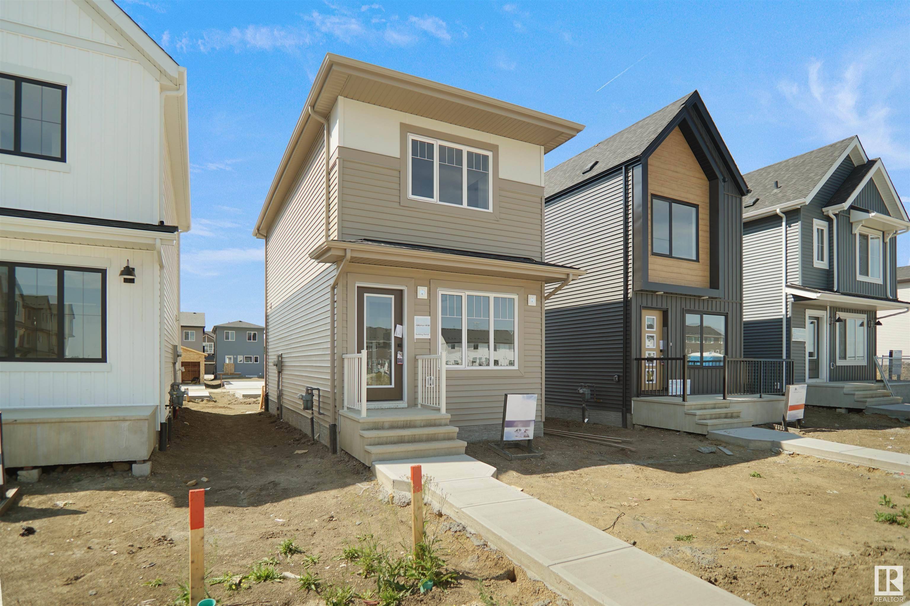 Edmonton, AB T6M 3H6,2043 210 ST NW