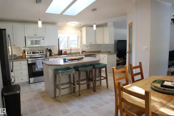 Breton, AB T0C 0P0,4523 52 St