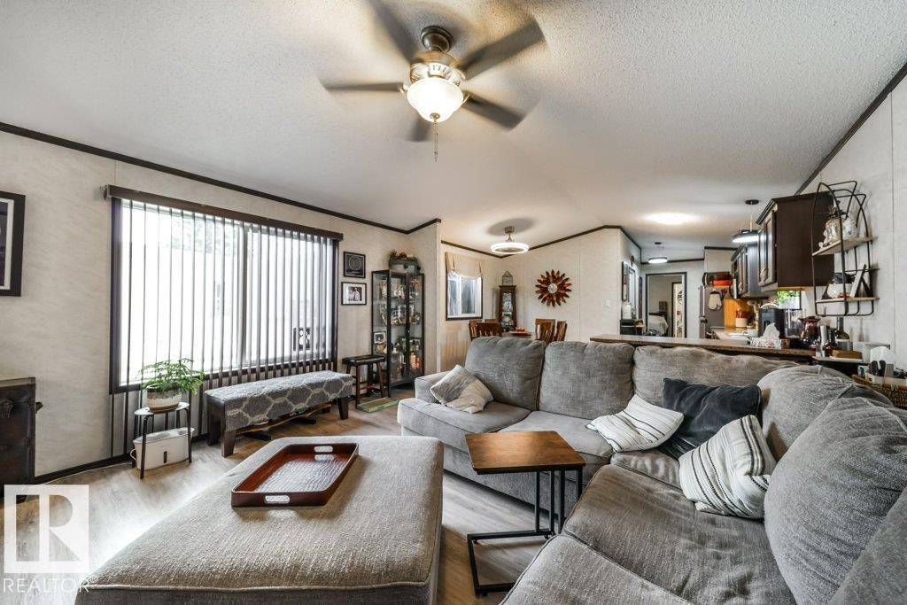 Leduc, AB T9E 5R2,43 Willow Park ES