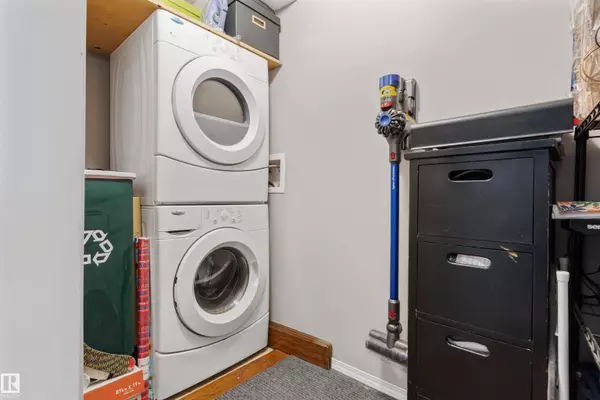 Edmonton, AB T6W 2A2,#118 11808 22 AV SW