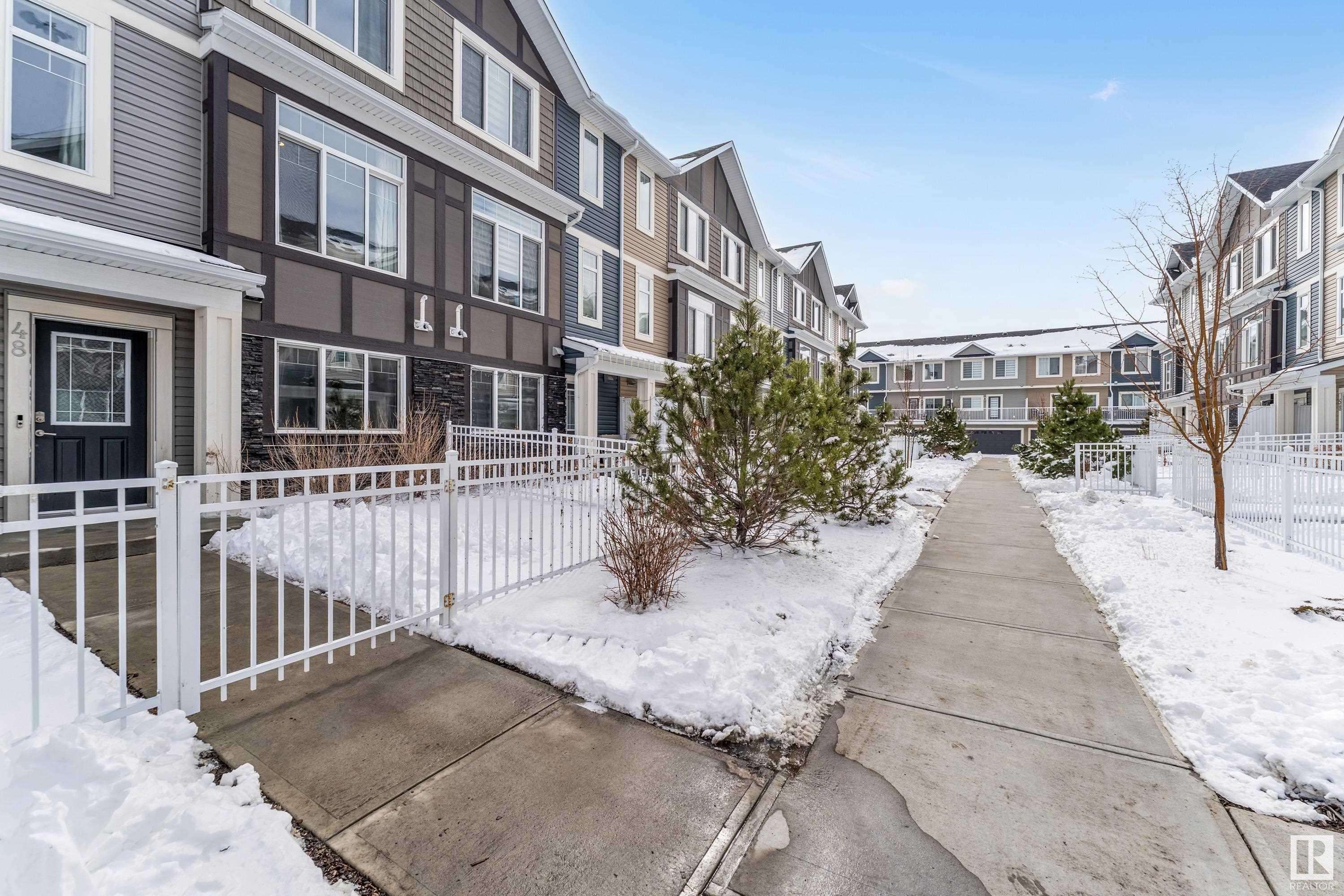 Edmonton, AB T6T 1A6,#48 2215 24 ST NW